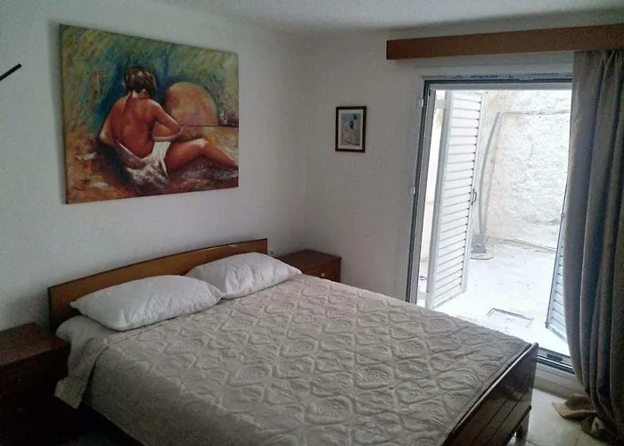 Art Apartment Syngrou